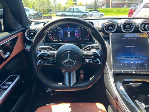 Used 2023 Mercedes-Benz C 300 Sedan image 2
