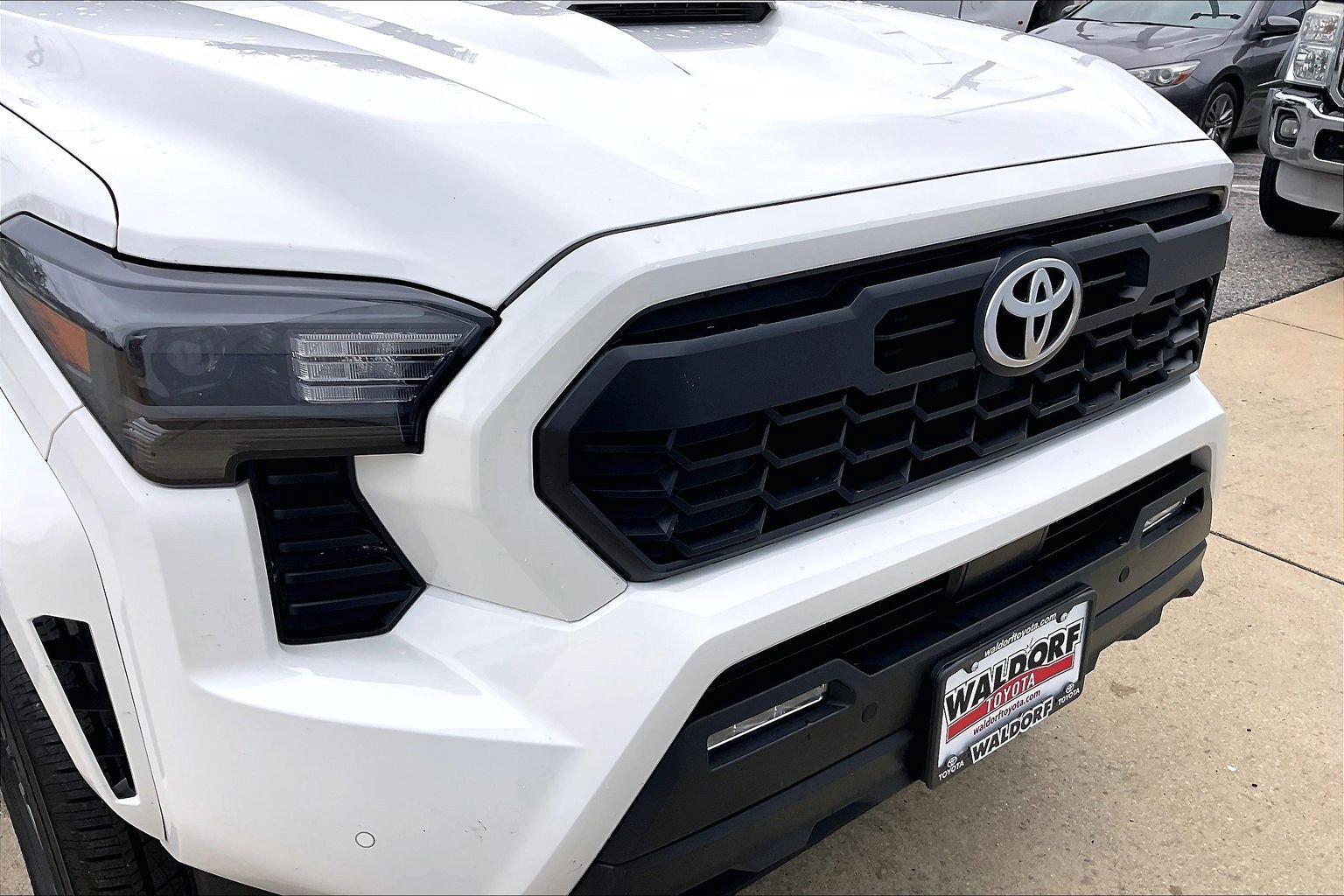Used 2024 Toyota Tacoma TRD Sport w/ TRD Sport Upgrade Package AWD/4WD image 34