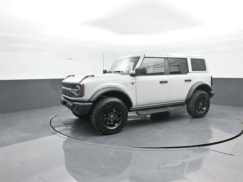 New 2026 Ford Bronco Badlands AWD/4WD image 4