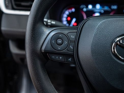 Certified 2023 Toyota RAV4 LE FWD image 18