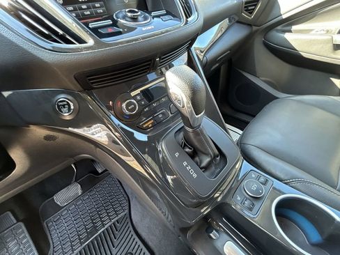 Used 2015 Ford Escape Titanium image 20