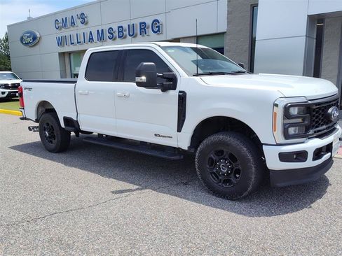Used 2023 Ford F250 XLT w/ XLT Premium Package AWD/4WD image 2