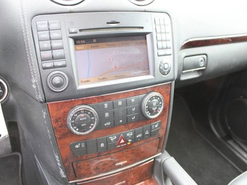 Used 2012 Mercedes-Benz GL 450 4MATIC image 15