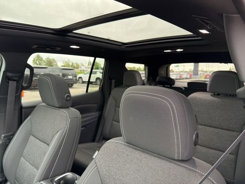New 2026 Chevrolet Traverse LT w/ Sun and Wheel Package AWD/4WD image 23