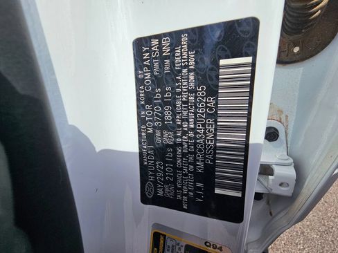 Used 2023 Hyundai Venue SEL w/ Cargo Package FWD image 24