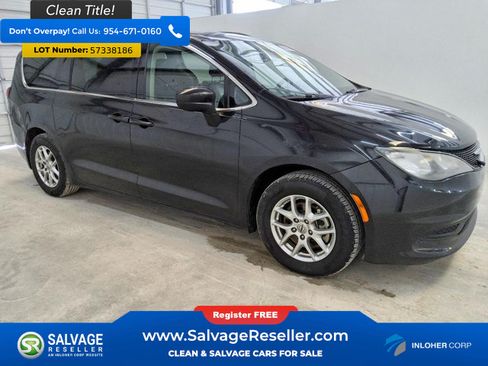 Used 2021 Chrysler Voyager Lxi FWD image 5
