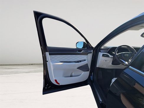 Used 2020 Hyundai Palisade Limited image 13