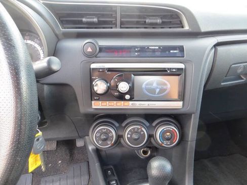 Used 2011 Scion tC image 15