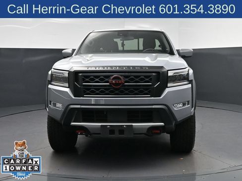 Used 2024 Nissan Frontier PRO-4X w/ Technology Package AWD/4WD image 10