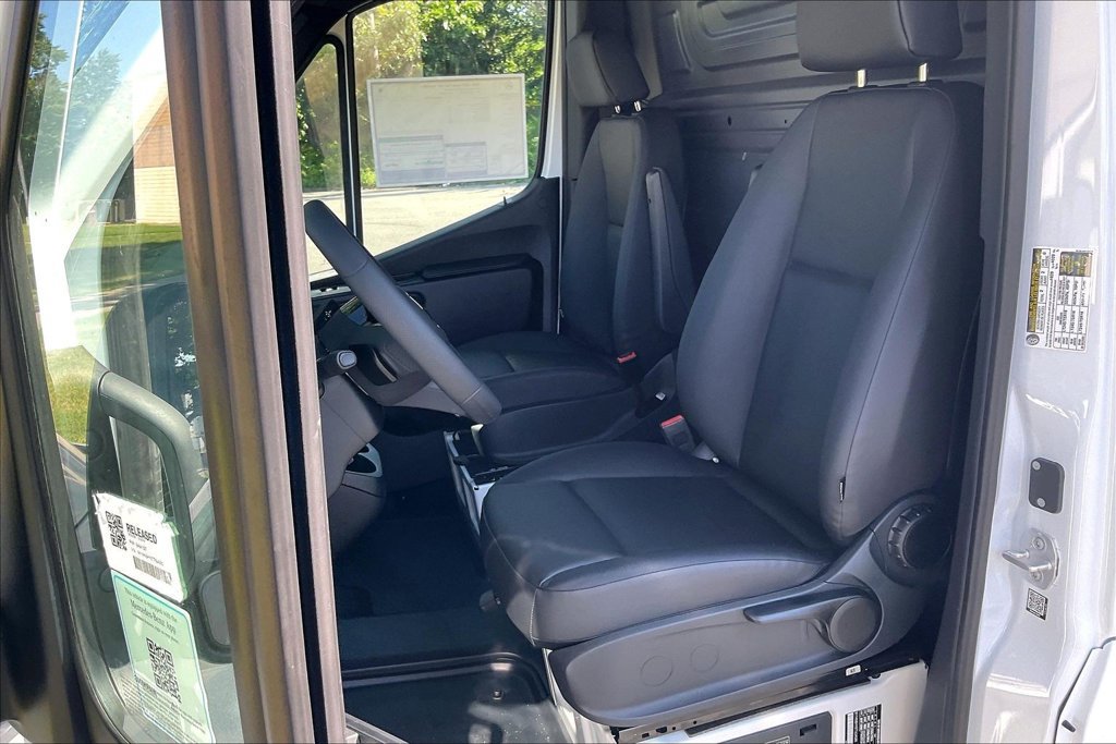 New 2026 Mercedes-Benz Sprinter 2500 image 8