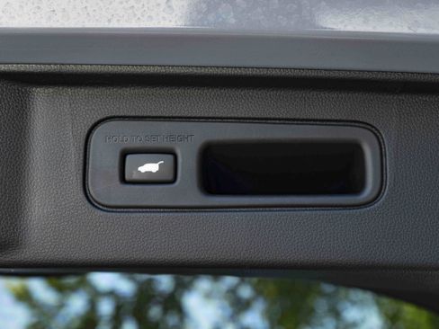 Used 2026 Honda Pilot Black Edition image 46