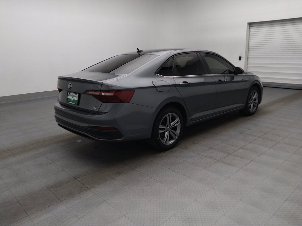 Used 2024 Volkswagen Jetta SE FWD image 10