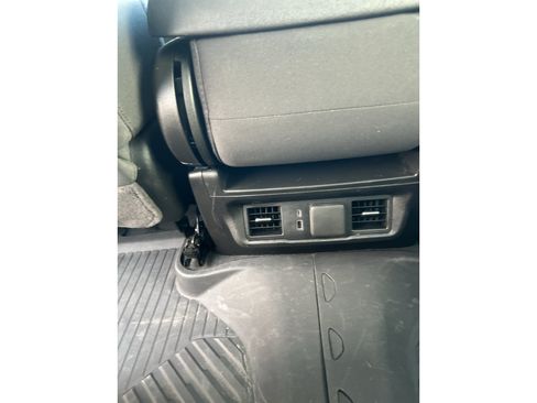 Used 2025 Chevrolet Silverado 2500 LT AWD/4WD image 12