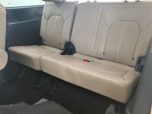 Used 2024 Ford Expedition Limited image 35