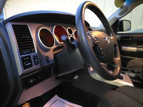 Used 2013 Toyota Tundra 2WD CrewMax w/ SR5 Pkg image 15