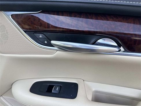 Used 2018 Cadillac XT5 Luxury image 20