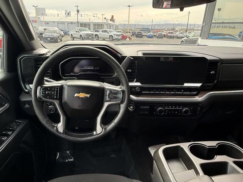 Used 2022 Chevrolet Silverado 1500 LT w/ Work Truck Package image 11