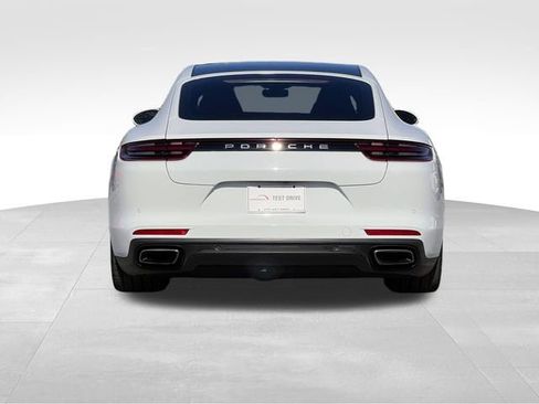 Used 2019 Porsche Panamera RWD image 4