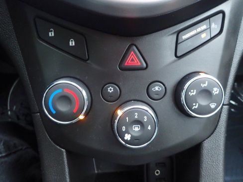 Used 2018 Chevrolet Sonic LS image 16