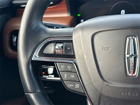 Used 2022 Lincoln Nautilus Reserve w/ Equipment Group 201A image 25