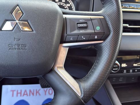 Used 2024 Mitsubishi Outlander SE image 16