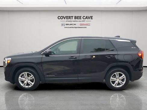 Used 2024 GMC Terrain SLE image 5
