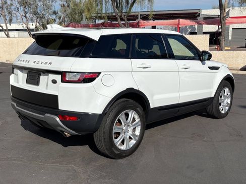 Used 2017 Land Rover Range Rover Evoque SE image 7
