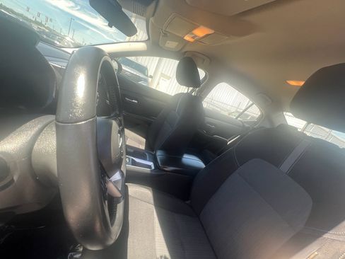Used 2021 Nissan Sentra SV FWD image 12