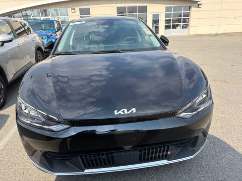 Used 2024 Kia EV6 Light AWD/4WD image 5