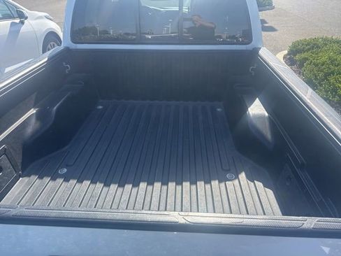 Used 2014 Toyota Tacoma 4x4 Double Cab w/ SR5 Package image 6