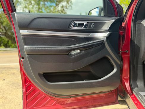 Used 2018 Ford Explorer Sport AWD/4WD image 15