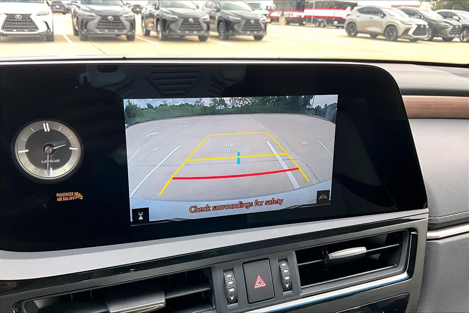Used 2025 Lexus ES 350 w/ Premium Package FWD image 27