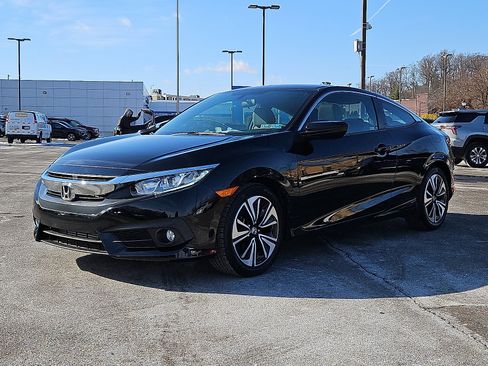 Used 2018 Honda Civic EX-T image 3