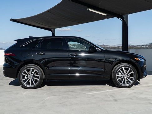 Used 2025 Jaguar F-PACE R-Dynamic S image 7