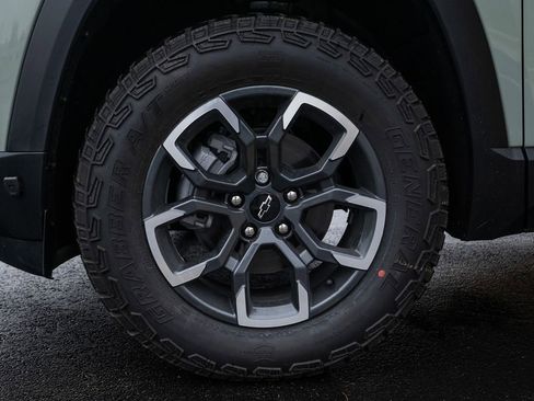 New 2026 Chevrolet Equinox ACTIV w/ Convenience Package III image 8