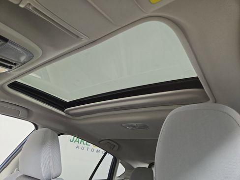 Used 2020 Subaru Crosstrek 2.0i Premium w/ Moonroof Package 2 image 21