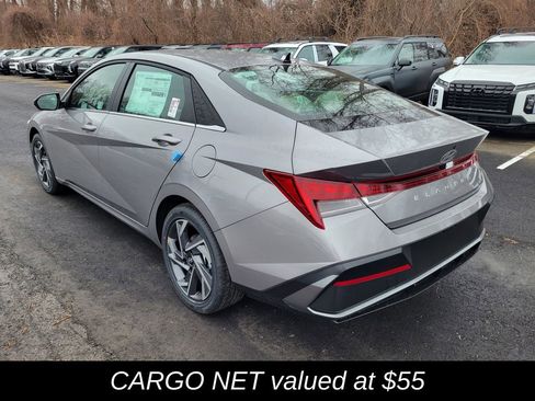 New 2025 Hyundai Elantra Limited image 7