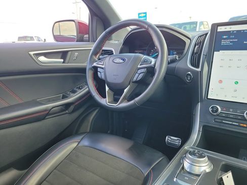 Certified 2024 Ford Edge ST-Line AWD/4WD image 13