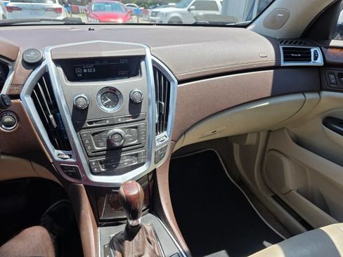 Used 2012 Cadillac SRX Luxury FWD image 16