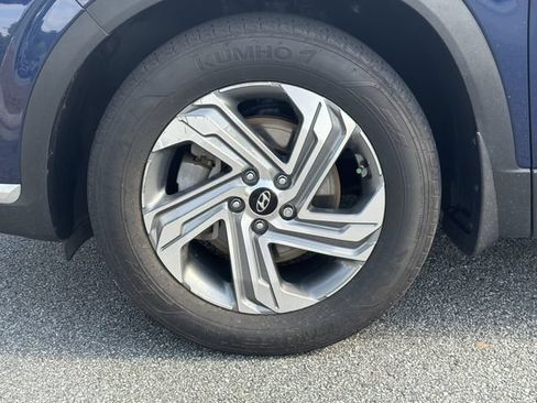 Used 2022 Hyundai Santa Fe SEL w/ Convenience + Premium Package FWD image 13