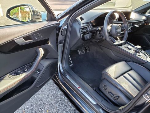 Used 2019 Audi A4 2.0T Premium Plus w/ Premium Plus Package AWD/4WD image 8