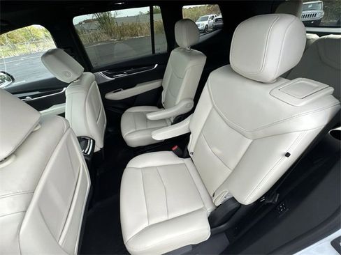 Certified 2024 Cadillac XT6 Sport image 26