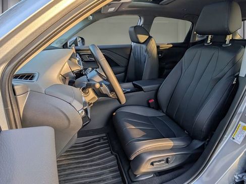 New 2025 Acura ADX Base image 4