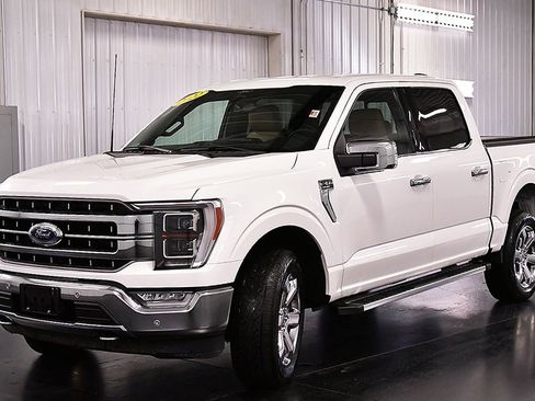 Used 2022 Ford F150 Lariat w/ Equipment Group 502A High image 3