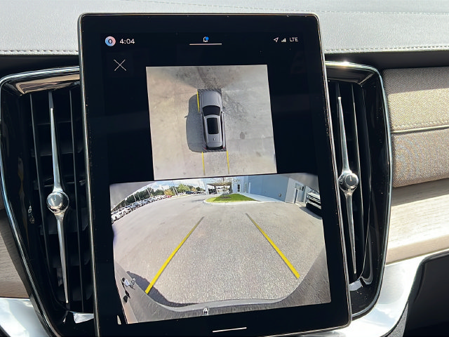 New 2027 Volvo XC90 B5 Plus AWD/4WD image 16