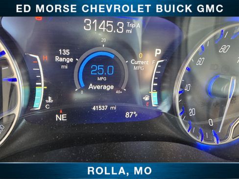 Used 2021 Chrysler Pacifica Touring-L FWD image 16