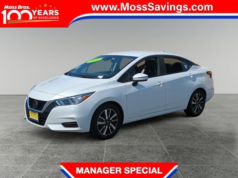 Used 2021 Nissan Versa SV image 1