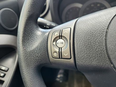 Used 2012 Toyota RAV4 FWD w/ Upgrade Value Pkg image 26