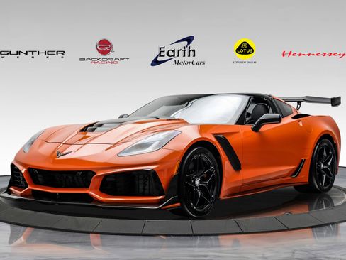 Used 2019 Chevrolet Corvette ZR1 RWD image 1
