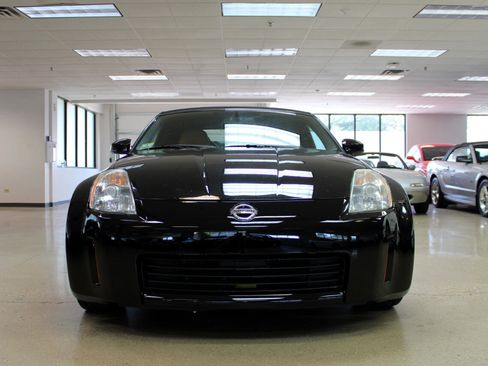 Used 2004 Nissan 350Z Touring image 10